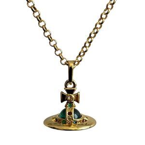 NIB Vivienne Westwood gold petite Saturn orb green crystal chain necklace